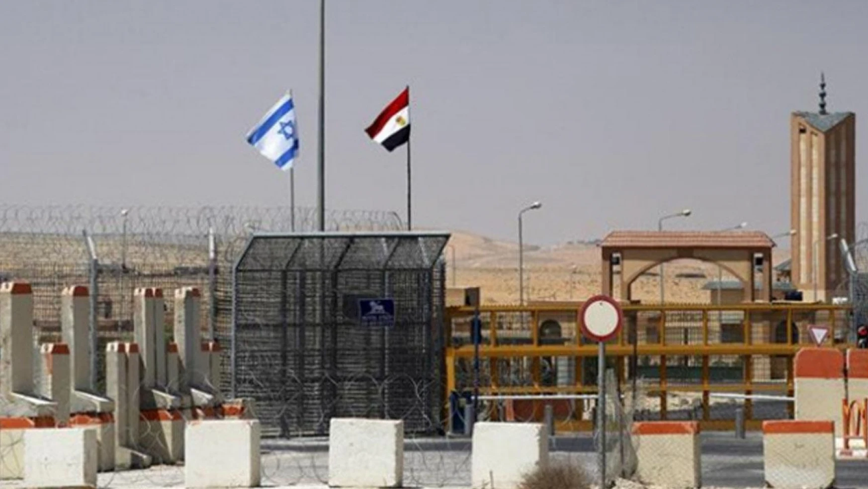 İsrail'in Mısır sınırında 2 asker öldürüldü