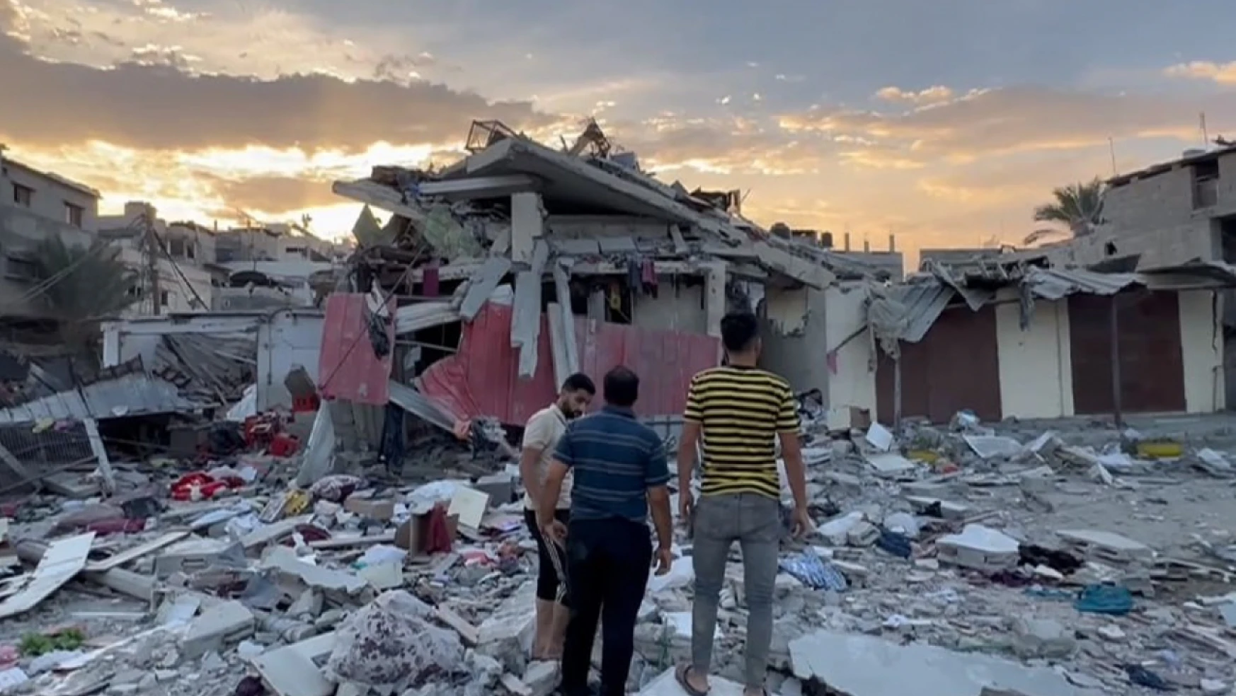 İsrail, Şifa Hastanesi'nin yoğun bakım ünitesini ikinci kez bombaladı
