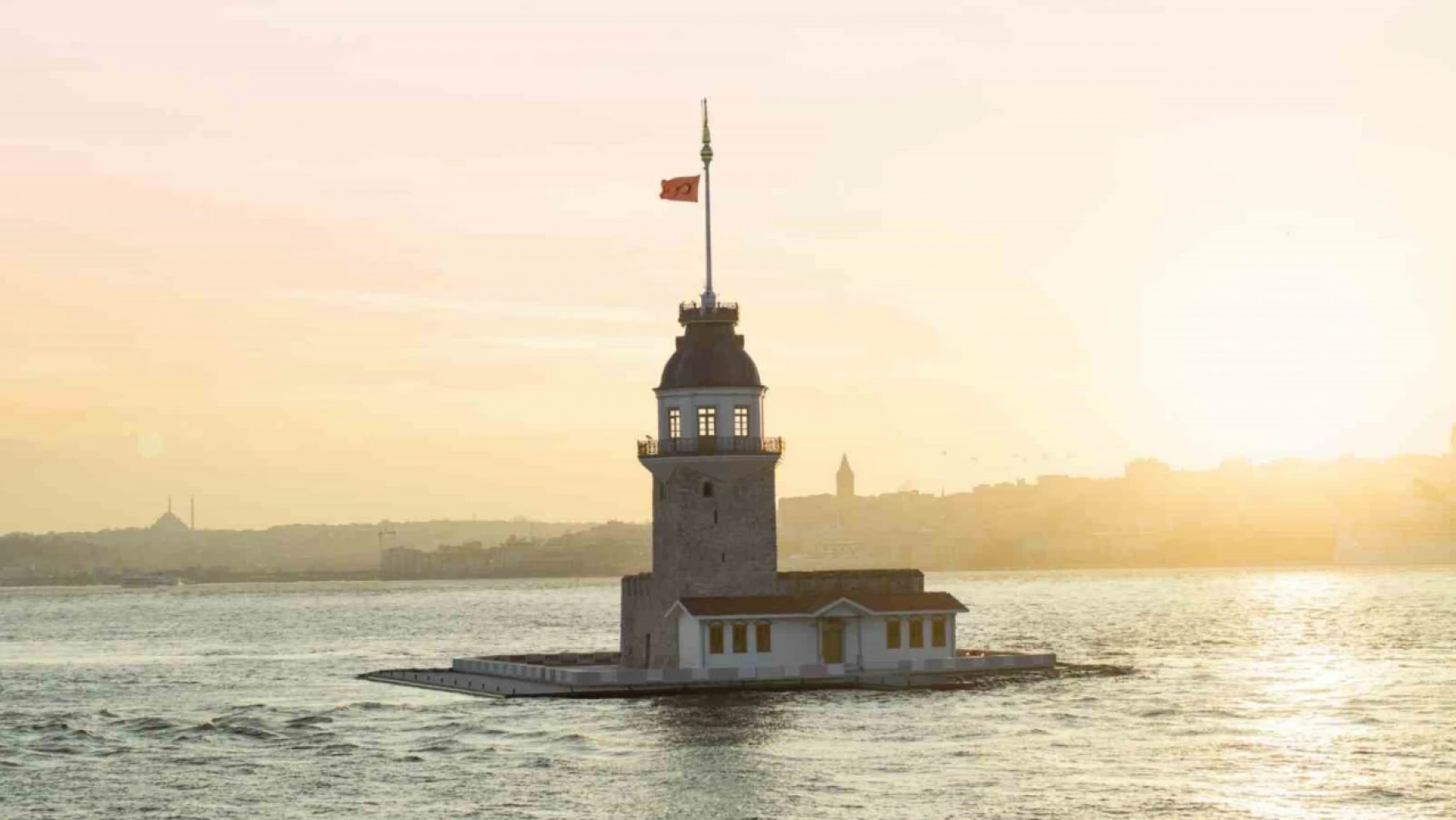 İstanbul Boğazı'nın incisi Kız Kulesi 11 Mayıs'ta kapılarını yeniden açıyor