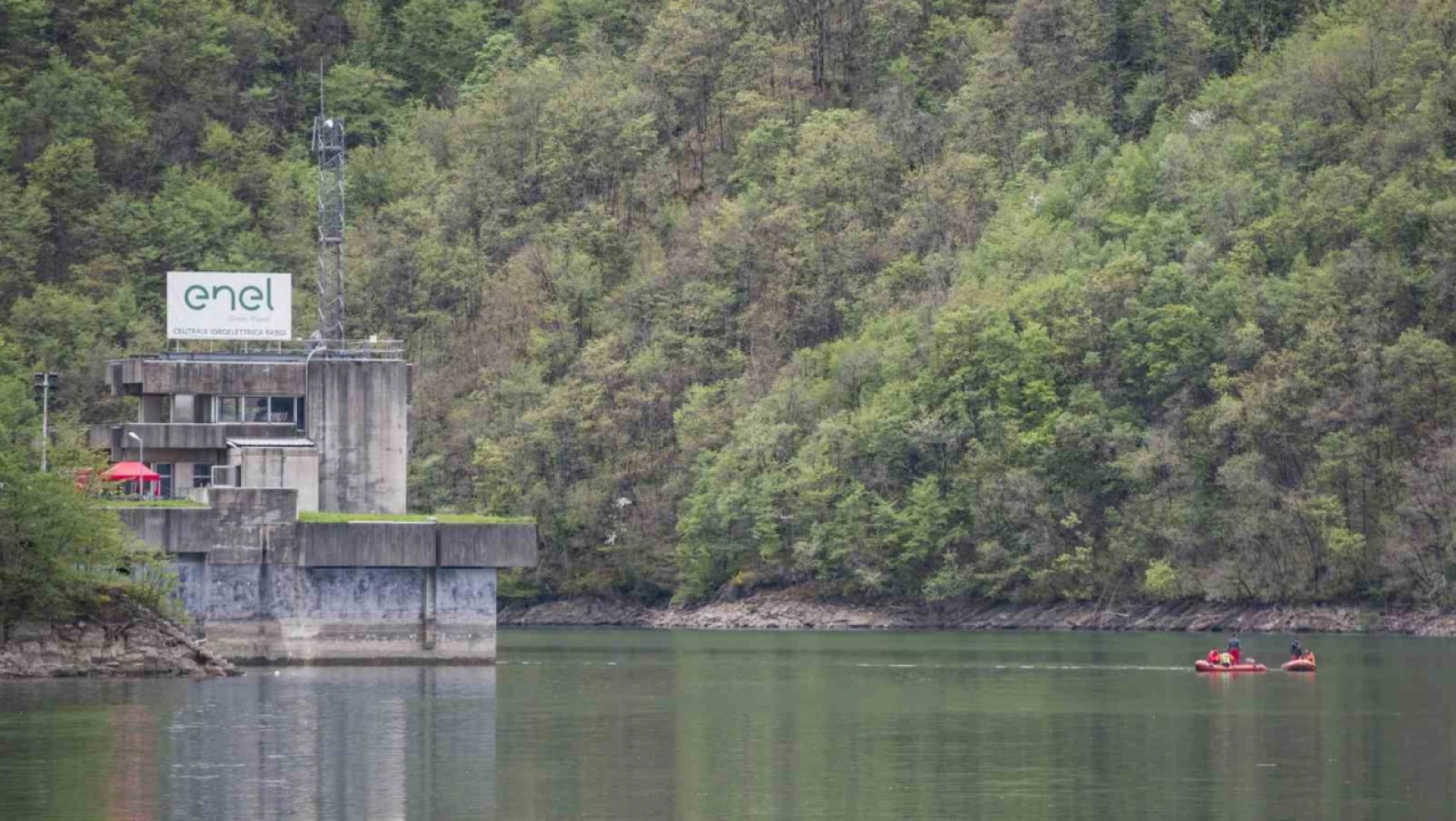 İtalya'da hidroelektrik santralindeki patlamada ölü sayısı 7'ye yükseldi
