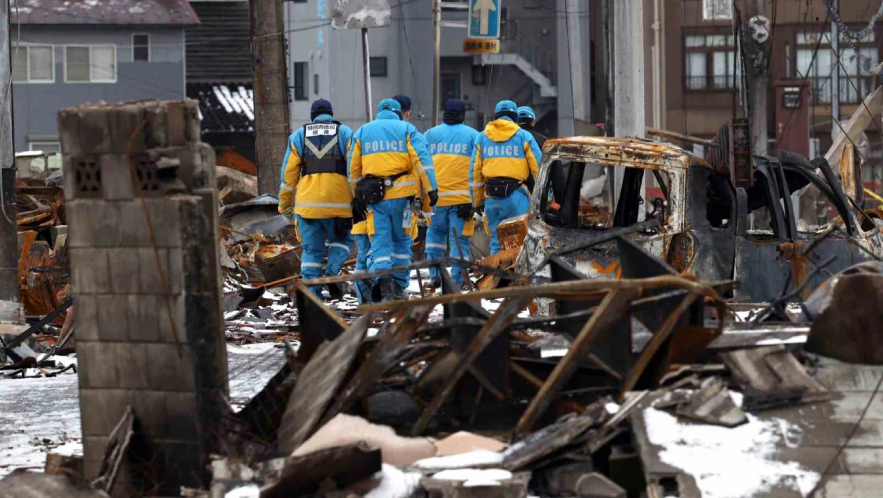 Japonya'da 7.6 büyüklüğündeki depremde ölü sayısı 232'ye yükseldi