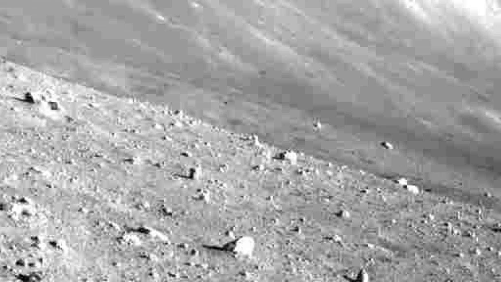 Japonya'nın Ay'a iniş aracı SLIM'den yeni görüntü