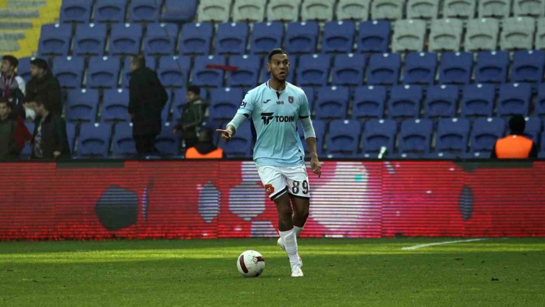 Josef de Souza, Başakşehir formasıyla ilk maçına çıktı