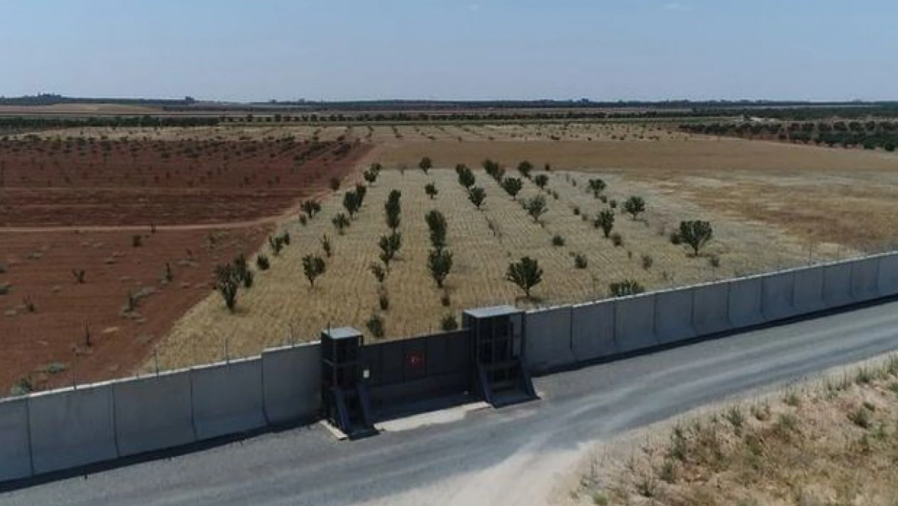 Türkiye sınırında çekildiği iddia edilen görüntüler gerçeği yansıtmıyor