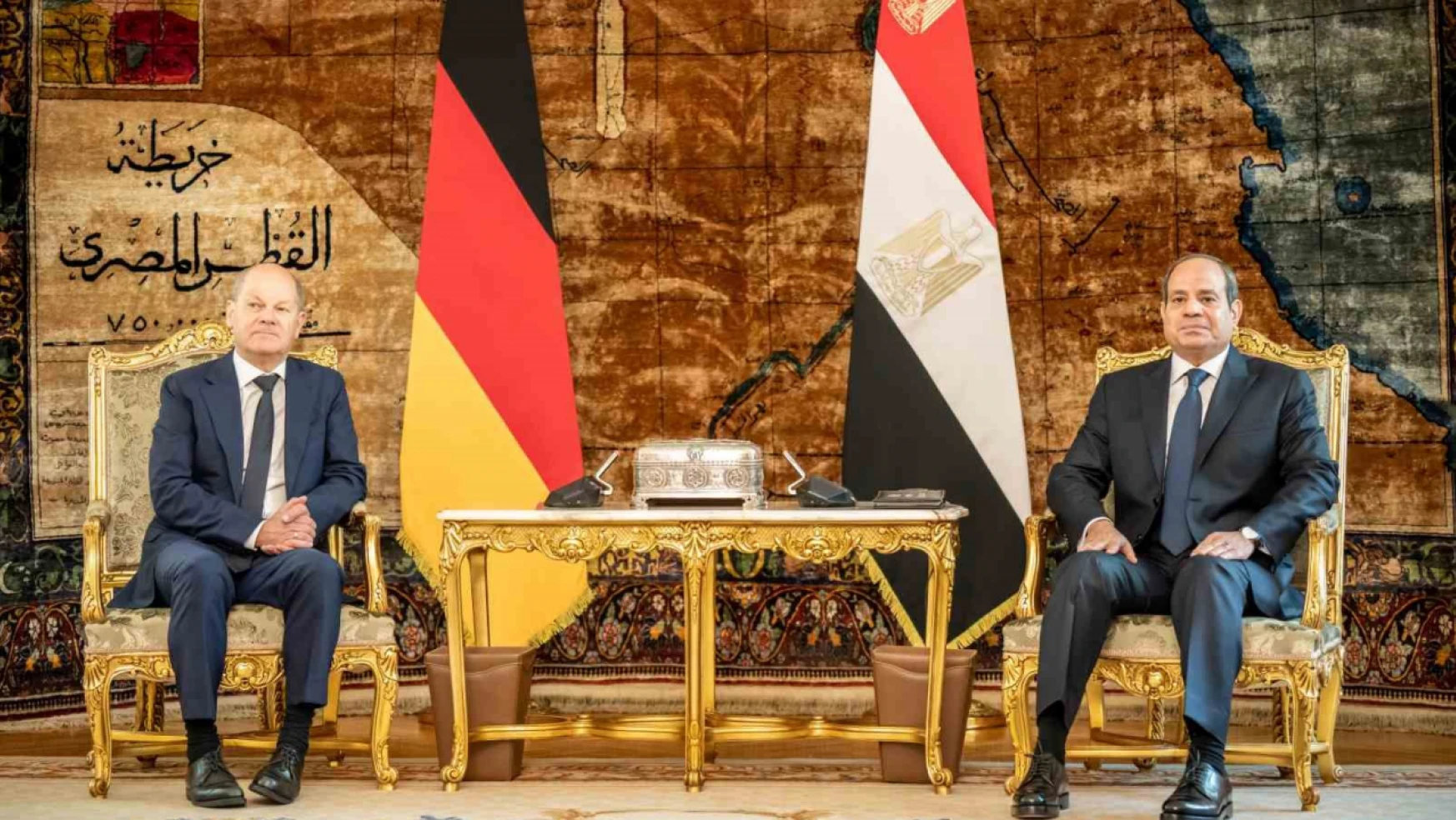 Mısır Cumhurbaşkanı Sisi: Filistinlilerin zorla topraklarından çıkarılmasını reddediyoruz