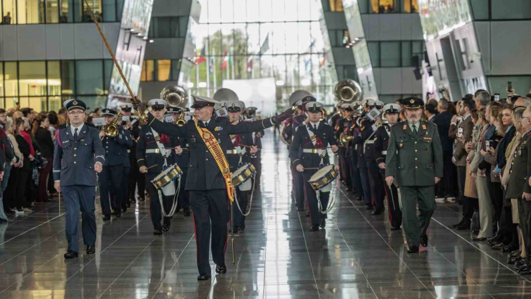 NATO'nun 75'inci kuruluş yıl dönümü törenle kutlandı