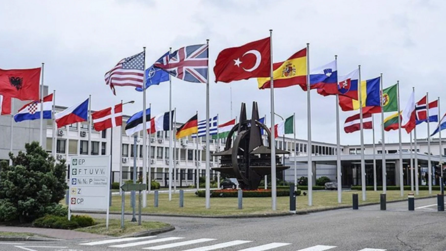 NATO-Ukrayna Konseyi Dışişleri Bakanları Toplantısı başladı