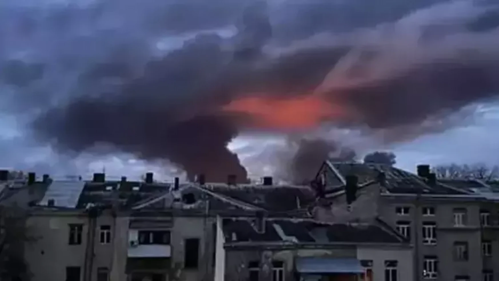Odessa'da Miçotakis'in konvoyunun 150 metre yakınında patlama