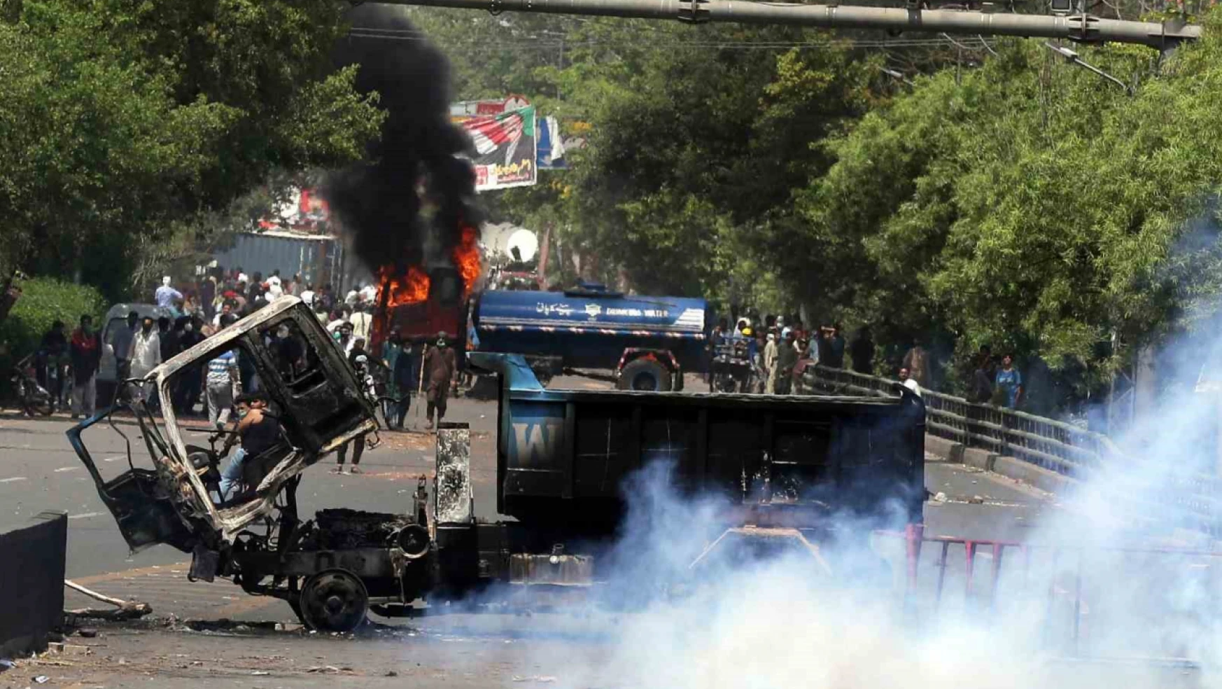 Pakistan'daki protestolarda can kaybı 8'e yükseldi