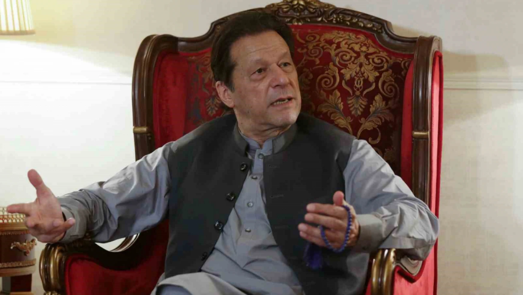 Pakistan'ın eski Başbakanı Khan'ın tutukluluk süresi yeniden uzatıldı