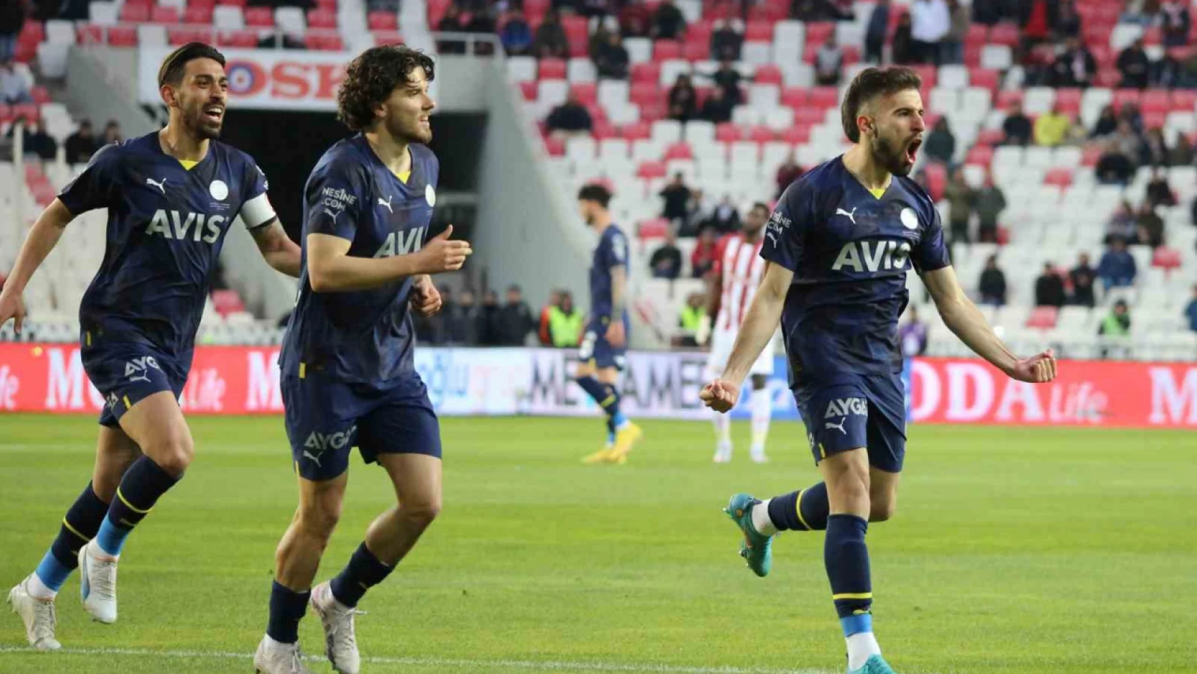 DG Sivasspor: 0 - Fenerbahçe: 3 İlk yarı