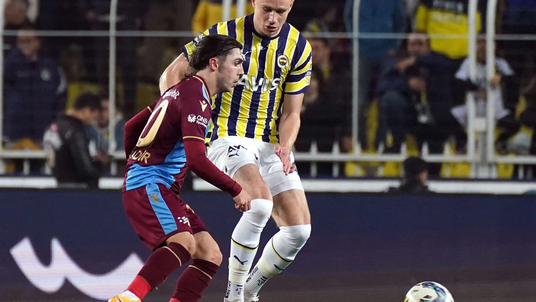 Fenerbahçe: 1 - Trabzonspor: 0 (İlk yarı)