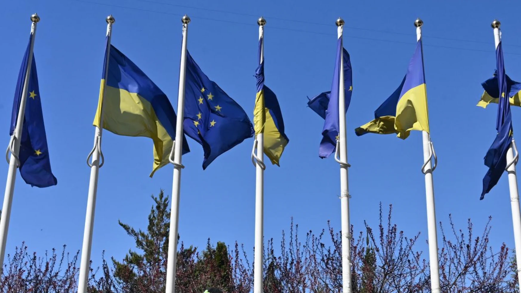 Tiran yarın Ukrayna Zirvesi'ne ev sahipliği yapacak