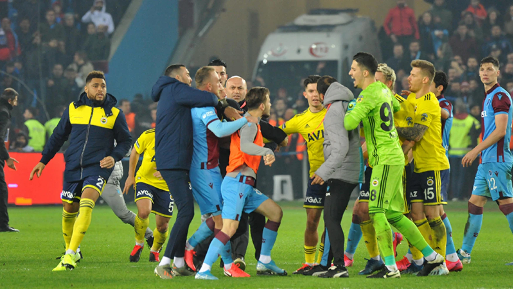 Trabzonspor-Fenerbahçe maçının PFDK sevkleri açıklandı