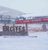 Erciyes Kayak Merkezi Beyaza Büründü, Sezon Açılıyor