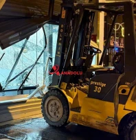 Forkliftli hırsız kamerada