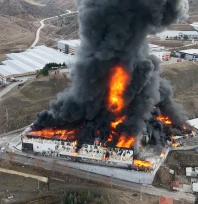 Kırıkkale'de Madeni Yağ Fabrikasında Yangın: İşçiler Tahliye Edildi