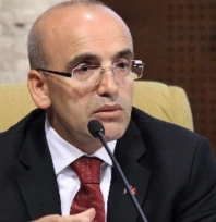 Mehmet Şimşek'ten Bütçe Görüşmelerinde Vergi ve Mali Disiplin Vurgusu