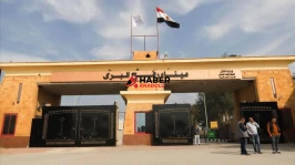 Refah Sınır Kapısı'nda sınırlı açılma