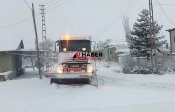 Büyükşehir'den Karla Mücadele: 61 Mahalle Yolu Ulaşıma Açıldı