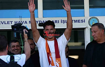 Deniz Gül, Galatasaray için İstanbul'da