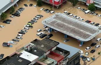 Tayland'da Haftalar Süren Yağışlar Can Aldı