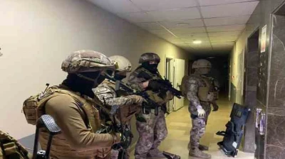 Sahte Banka Reklamlarıyla Vurgun Yapan Çeteye Baskın