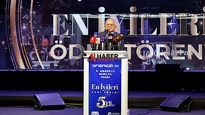 Büyükkılıç, mobilya fuarında firmalarla bir araya geldi