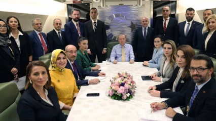 Özgür Özel'e Sert Yanıt: 'Krizden Beslenme ve Kaostan Medet Umma Alışkanlığı'