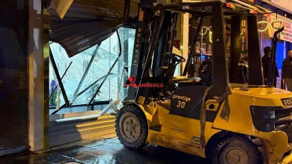 Forkliftli hırsız kamerada