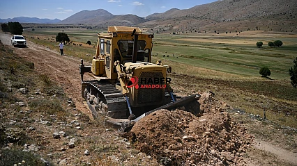 Pınarbaşı-Sarız Yolunda asfalt çalışması başladı