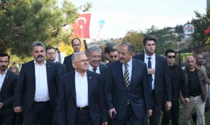 Çevre, Şehircilik ve İklim Değişikliği Bakanlığı ile Büyükşehir Belediyesi'nden Erciyes'te ağaçlandırma töreni
