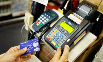 Kartlı alışveriş miktarı 2 Nisan'da 28 milyar TL'ye yükseldi.