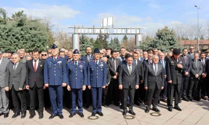 Kayseri'de şehitler mezarları başında anıldı