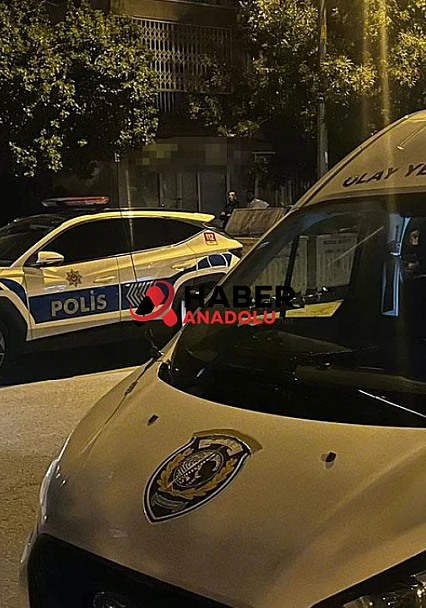 16 yaşındaki genç üvey babasını bıçakladı