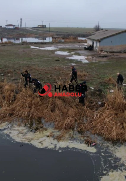 Kaybolan kadın dere yatağında ölü bulundu