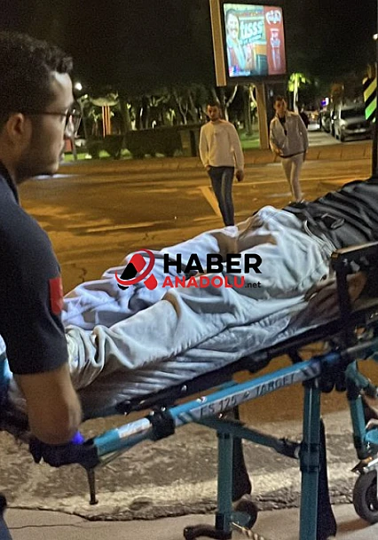Yaralı tramvay yolcusu hastaneye kaldırıldı