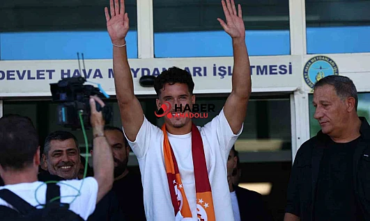 Deniz Gül, Galatasaray için İstanbul'da