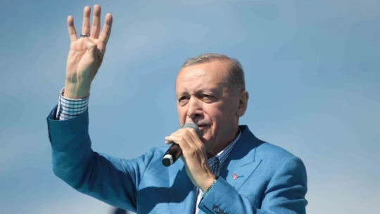 IMF'yi Türkiye'den gönderince Babacan'ın yüzü kızardı