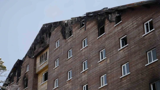 Facia otelinde sessizlik: Ekipler yavaş yavaş bölgeden çekilmeye başladı