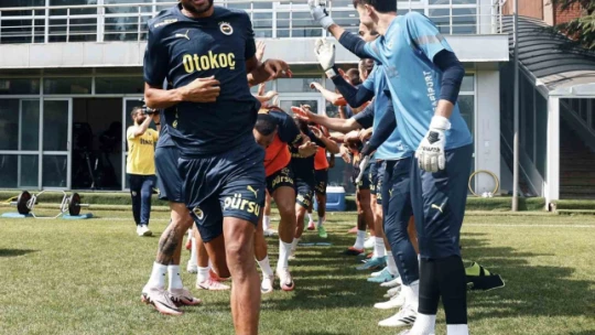 Fenerbahçe, FC Lugano maçı hazırlıklarına başladı