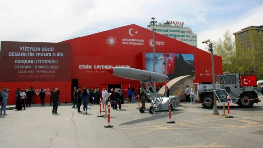 Kayseri'de SOLOTÜRK pilotlarına yoğun ilgi