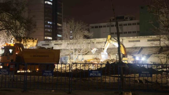 Konya'da 2 kişinin öldüğü çöken binada düşük dayanımlı tuğla kullanılmış