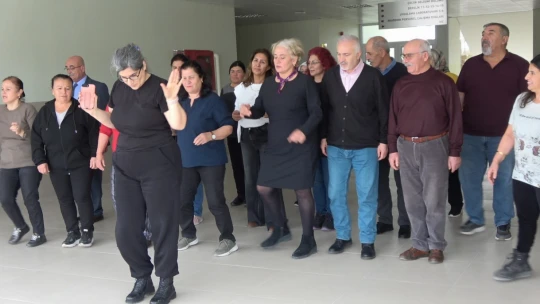 Tazelenme Üniversitesi'nde eğlenerek bilgilerini tazeliyorlar