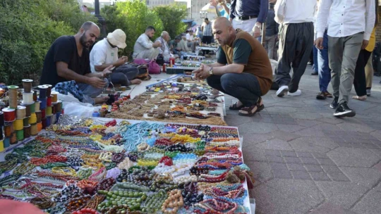 Türkiye'de kahvesi, Irak'ta tesbihi yapılıyor