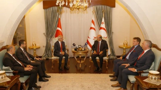Ulaştırma ve Altyapı Bakanı Uraloğlu, KKTC Cumhurbaşkanı Tatar ile görüştü
