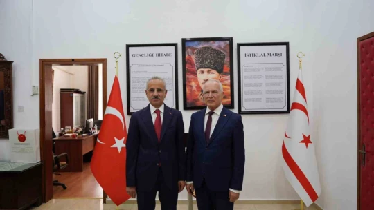 Ulaştırma ve Altyapı Bakanı Uraloğlu, KKTC Cumhurbaşkanı Tatar ile görüştü