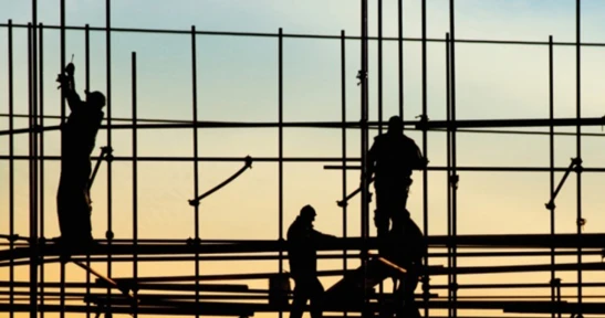 'Yapı ustalarına bakanlık takibi' inşatta yeni dönem resmen başladı
