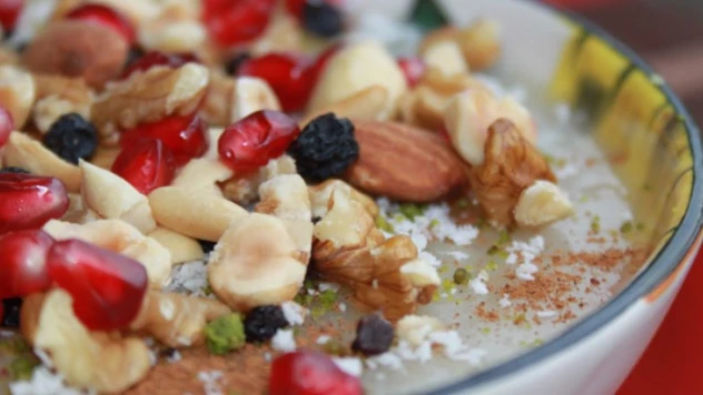 1 tabak aşure 30 TL tutuyor