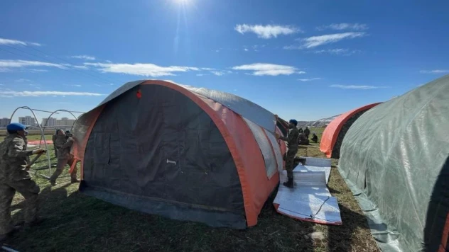 10'uncu Komando Tugayı çadır kurma faaliyetine devam ediyor